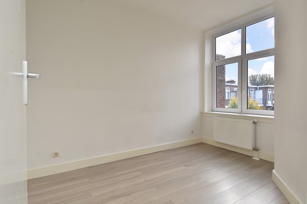 Medium property photo - Linnaeusstraat 142, 2522 GW Den Haag